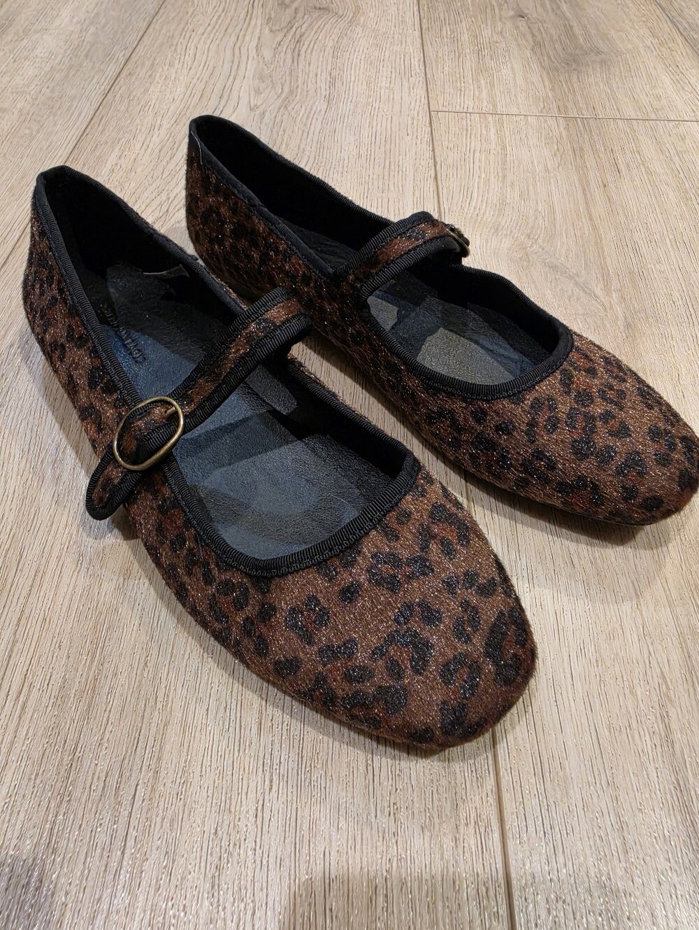 1977 Leopard Print Mary Jane Ballet Flats Size 8